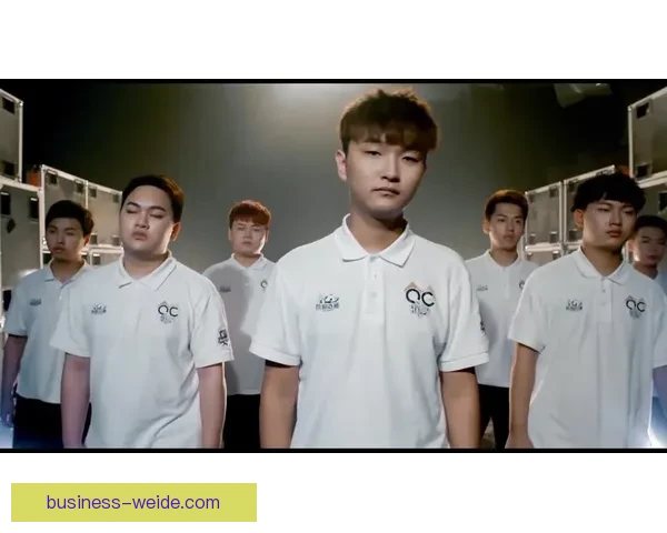 费尔斯塔彭再创佳绩 勇夺本赛季F1大奖赛冠军荣耀